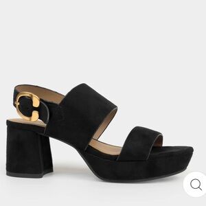 AEROSOLES 'Camera' style - size 9.5 - Black Platform Sandals with Gold Buckle